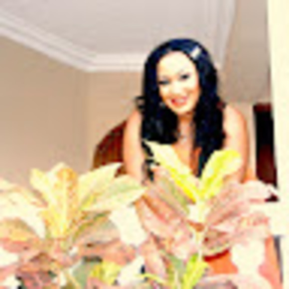 Meet your Posher, Maureen - Picture 1 of 1